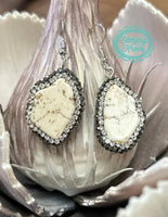 Round Rock Earrings - White / Blingy