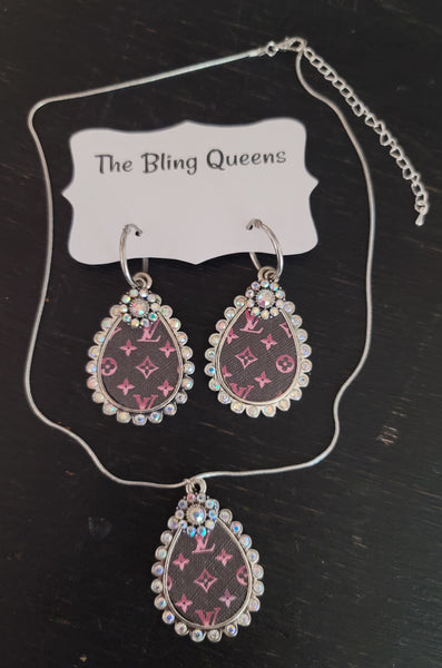 Pink & Black Teardrop Necklace Set
