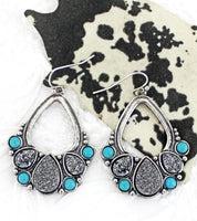 Druzy Turquoise & Silvertone Pearl Y Necklace with Bonus Earrings
